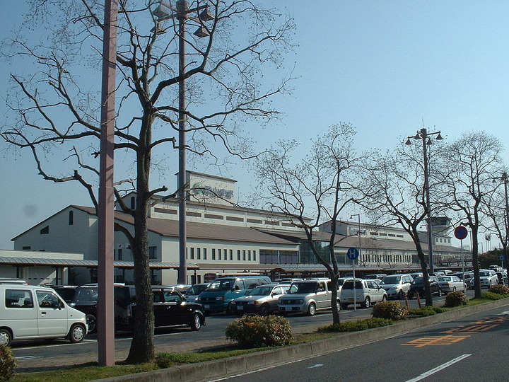 1024px-Okayama_Airport