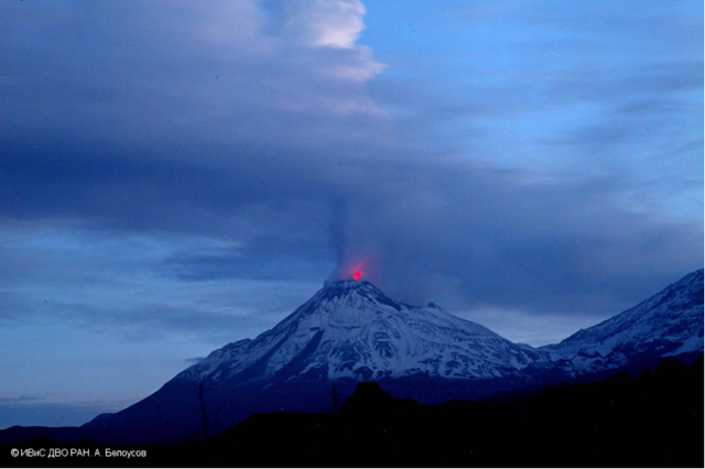 カムチャッカ五大火山が一斉噴火 ロシアがオレンジコード発令 画像あり W カムチャッカ五大火山が一斉噴火 ロシアがオレンジコード発令 画像あり W
