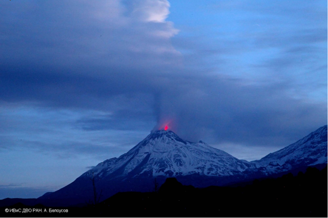 カムチャッカ五大火山が一斉噴火 ロシアがオレンジコード発令 画像あり W