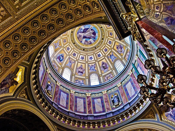 _Stephen's_Basilica_in_Budapest