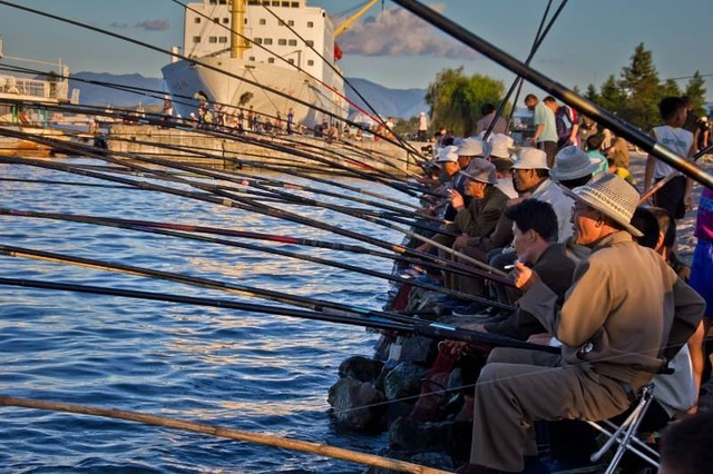 動画 北朝鮮の海水浴場で遊ぶ人々を撮影 画像あり W
