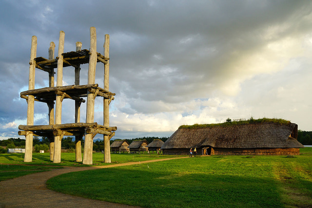 140913_Sannai-Maruyama_site_Aomori_Japan01bs6bs6