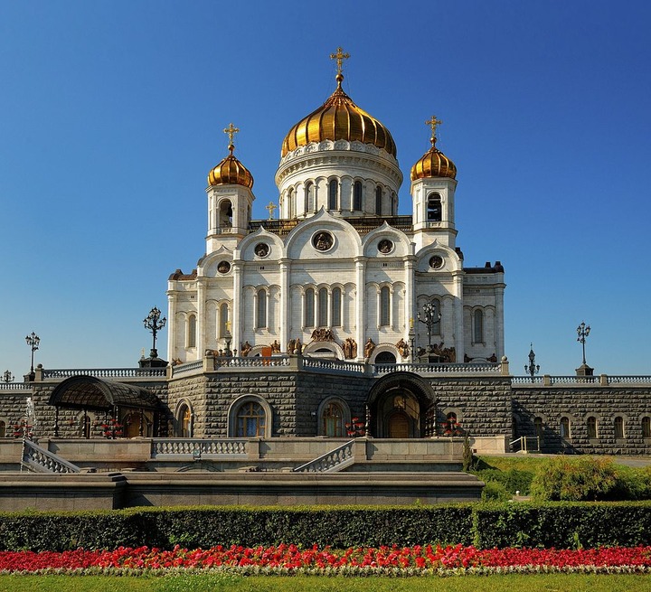 Cathedral_of_Christ_the_Saviour-1