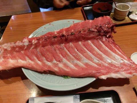 ワイ まぐろの中落ち定食10円 ええやん頼んでみるか 店員 どうぞ ワイ ファッ 画像あつめーる