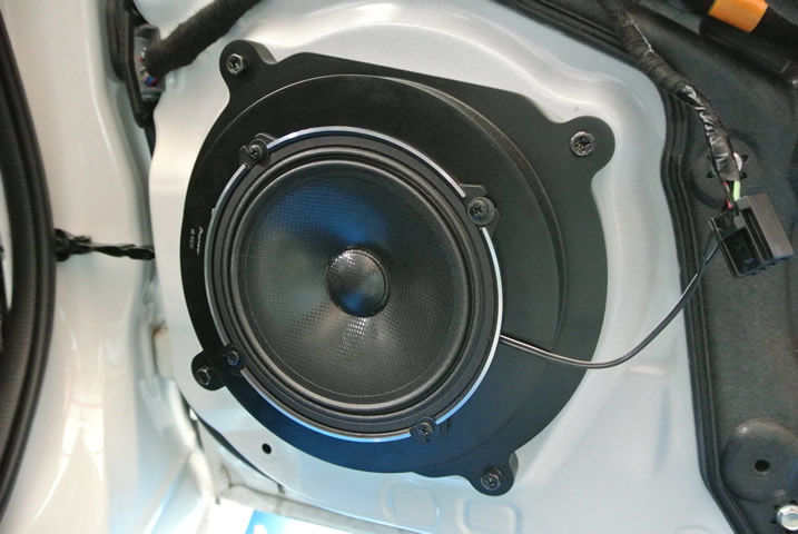 アクセラスポーツ：スピーカーを交換しました : ガレージバウム