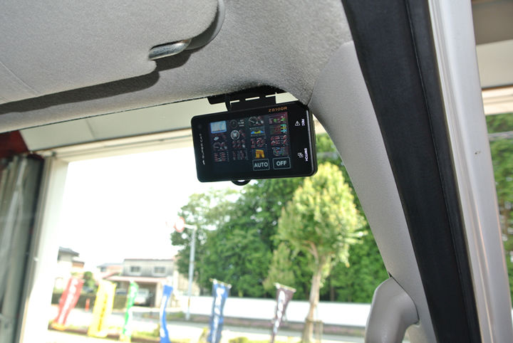 ハイエース ドラレコ機能付レーダーの取り付け ガレージバウムの作業日記