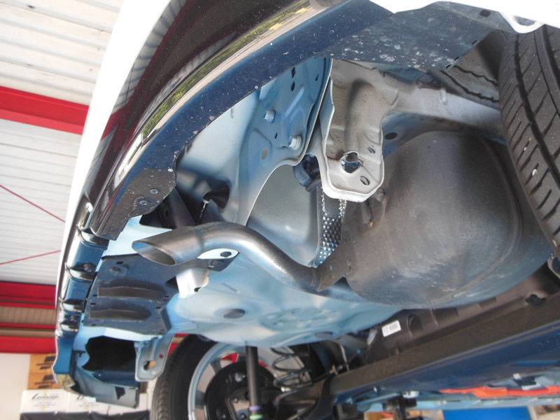 Toyotaアクア マフラーを交換しました ガレージバウムの作業日記