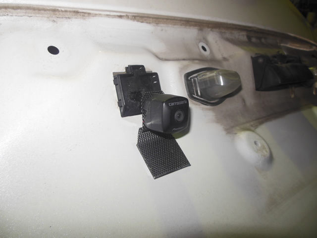 マツダmpv バックカメラを移設取付させて頂きました ガレージバウムの作業日記