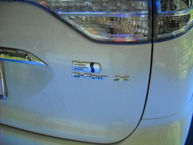 エスティマハイブリッド エンジンスターターを装着しました ガレージバウムの作業日記