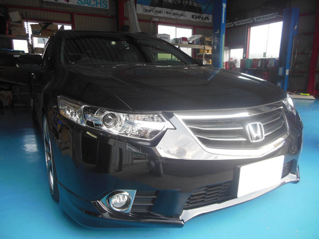 アコードツアラー レカロシートに交換しました ガレージバウムの作業日記