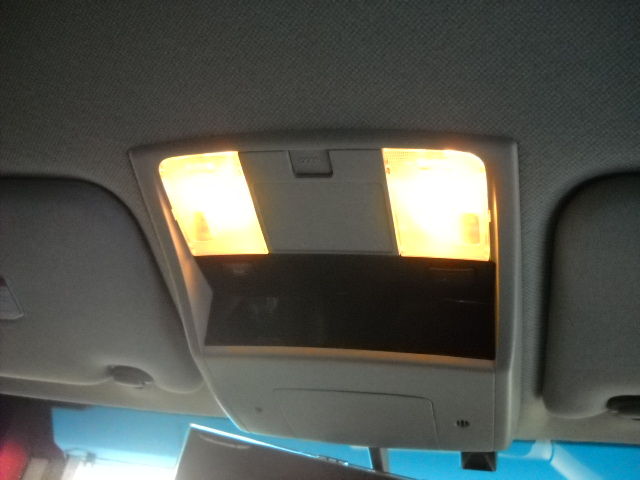 エルグランド E51 ウイポジ Led室内灯の取付 ガレージバウムの作業日記