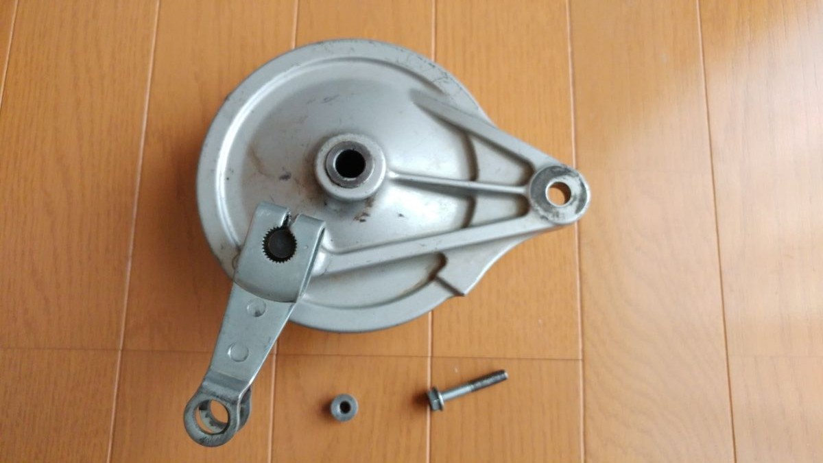スーパーカブ90 リアブレーキシュー交換しようとしたら失敗したンゴ キャンプとカブで遊びたい スーパーカブ90 リアブレーキシュー交換しようとしたら失敗したンゴ キャンプとカブで遊びたい