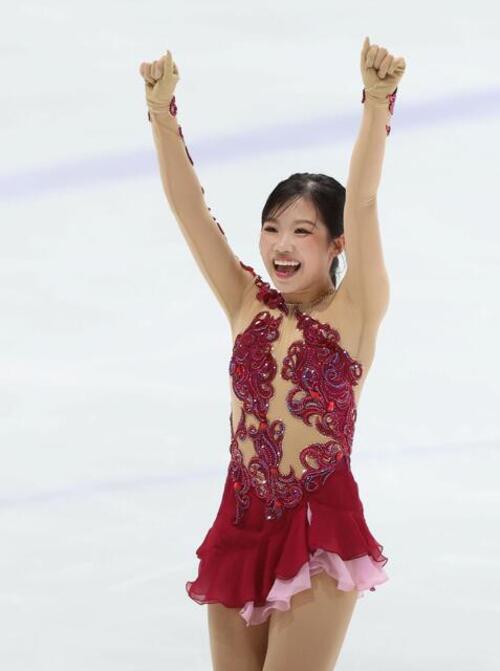 フィギュア中井亜美「やったー！」圧巻首位発進！SP自己ベスト80.27点にビックリ