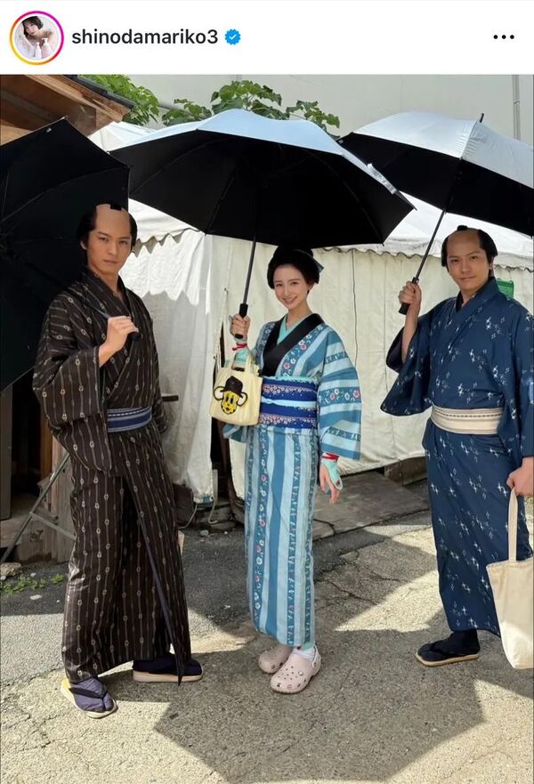 篠田麻里子、「水戸黄門」のオフショット公開「くの一姿が可愛い」「スケさんカクさんが羨ましい！」