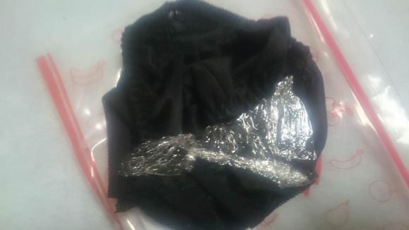 【画像】ネットで買った使用済みパンティ届いた 3
