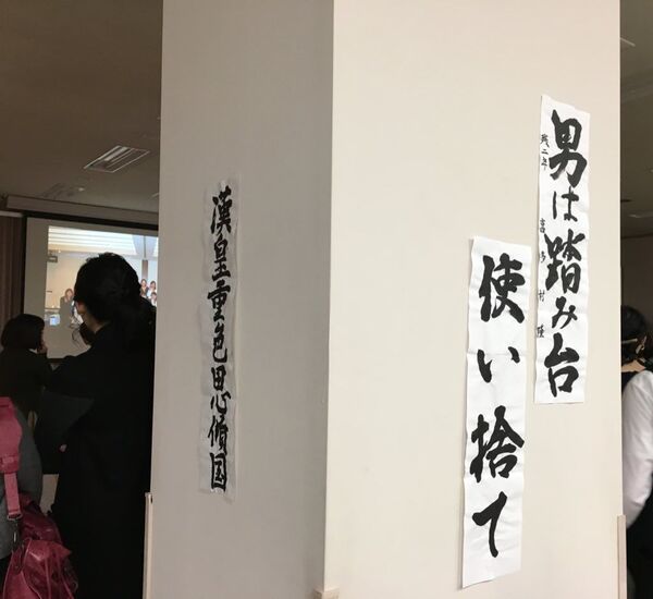 ezgif-406d8bf5d686bc7a