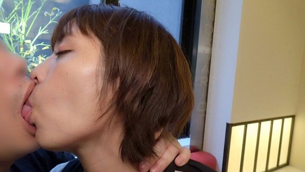 3児の母、生活のため風俗からAV女優に「性的なことを隠す空気は息苦しい」 2