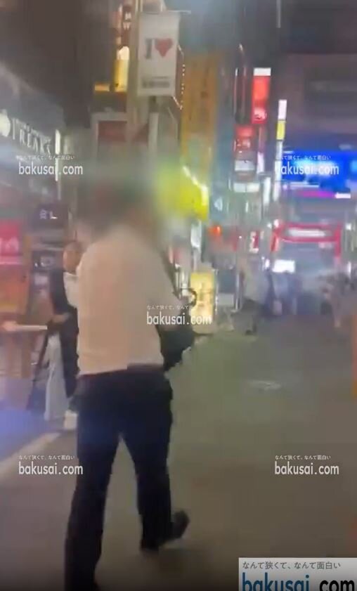 【動画】爺さん、痴漢行為がバレてギャルにガチ詰めされる