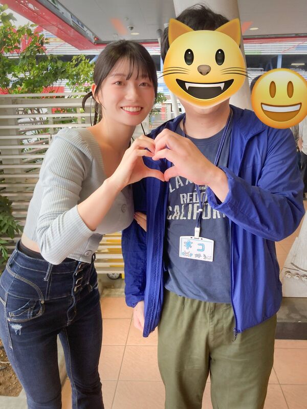 【画像】トップAV女優・瀬戸環奈さんのファンサービスが凄い 8