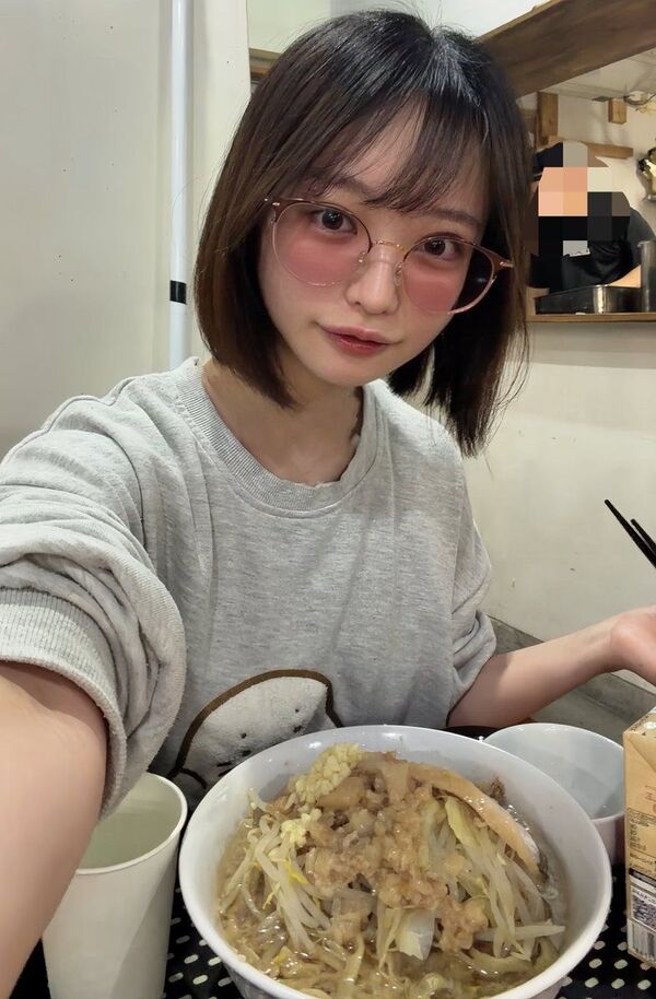 【画像】AV女優さん「二郎行った」→「それ二郎じゃないよ」→「マジかよ」 15