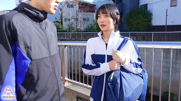 水泳部の女子マネージャー、ハイレグ水着を着せられ部員にレイプされる 2
