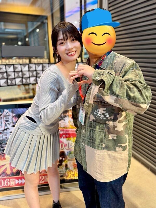 【画像】トップAV女優・瀬戸環奈さんのファンサービスが凄い 5