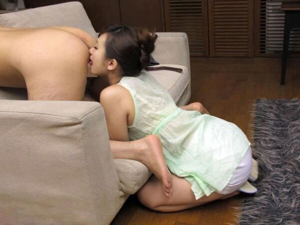 「美人で巨乳だがフェラもしないマグロ女」「普通顔だがアナルまでノリノリで舐める女」結婚するならどっち？ 17