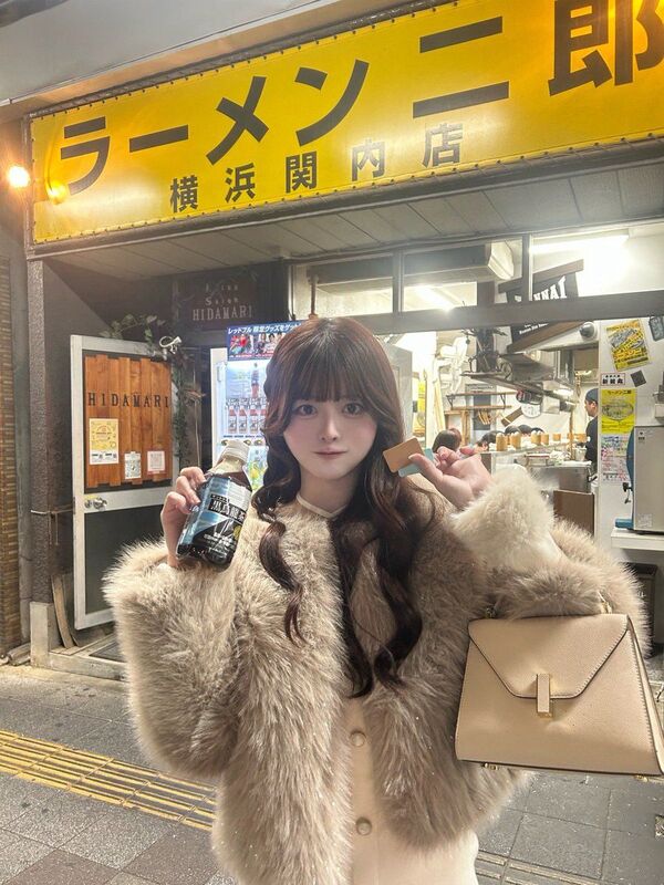 【画像】AV女優さん「二郎行った」→「それ二郎じゃないよ」→「マジかよ」 5