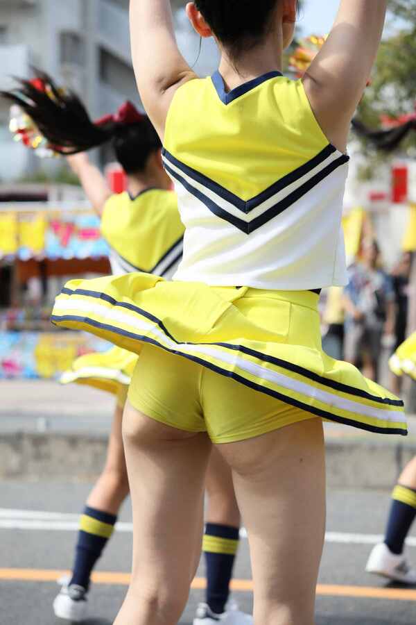 メルカリで「女子高生チアのユニフォーム 」が28万円で取引→外国人「日本人めっちゃキモい」 24
