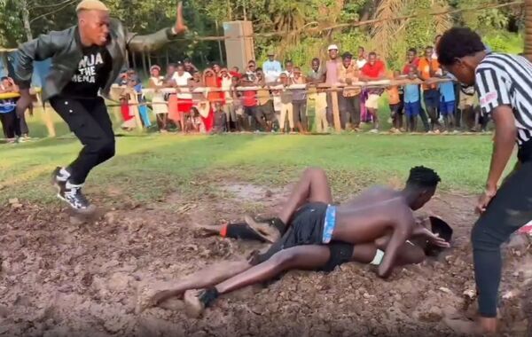 ezgif-5e6d29da77404250