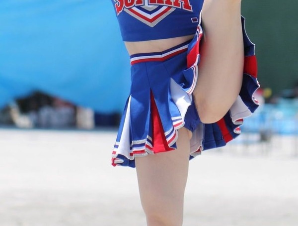 メルカリで「女子高生チアのユニフォーム 」が28万円で取引→外国人「日本人めっちゃキモい」 12