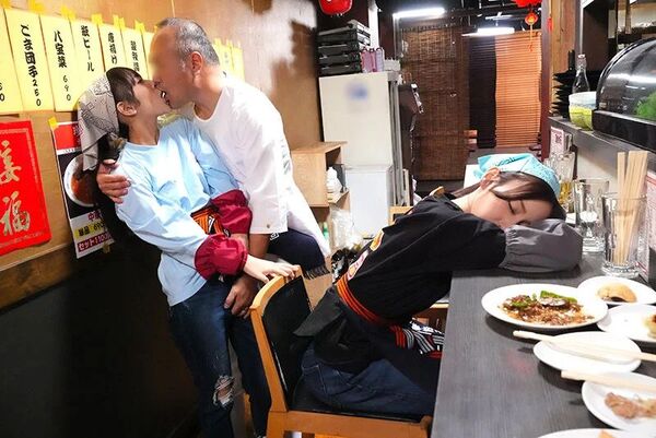 ezgif-621ea6e5135d2d9c