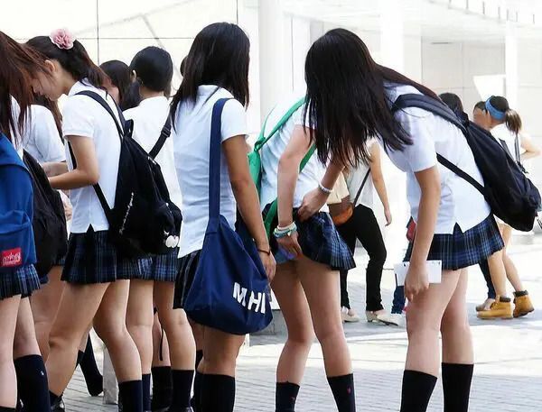 イメクラでプレイしたい服装 「ナース」「制服」「逆バニー」「マイクロビキニ」あと一つは？ 22