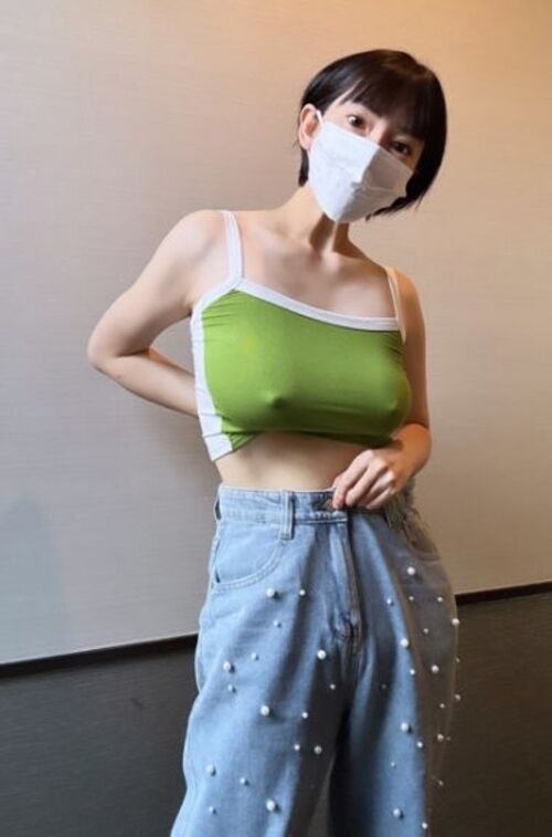 人間シャンパンタワーの丸の内OLレイナさん、AVデビュー！ 16