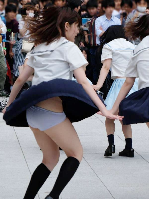 ezgif-64846a8aa6ca8231