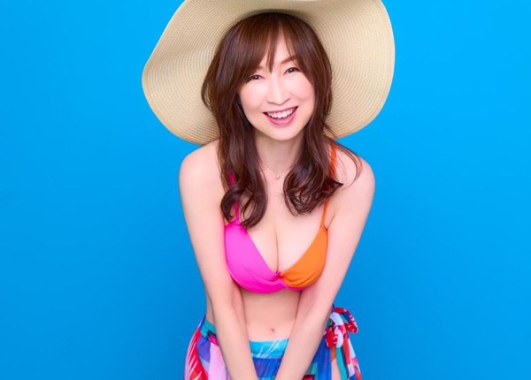 森口博子、飛行機で「後の男性が…」不快な行動「たまらない」　注意試みるも「また始まった」