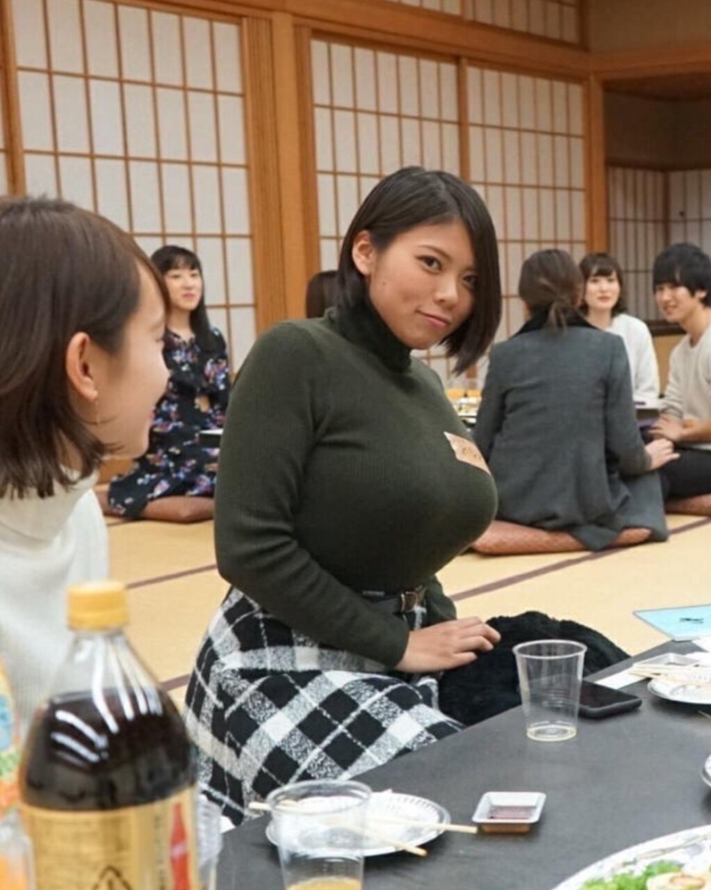 ちょいブサ　巨乳　ヌード 
