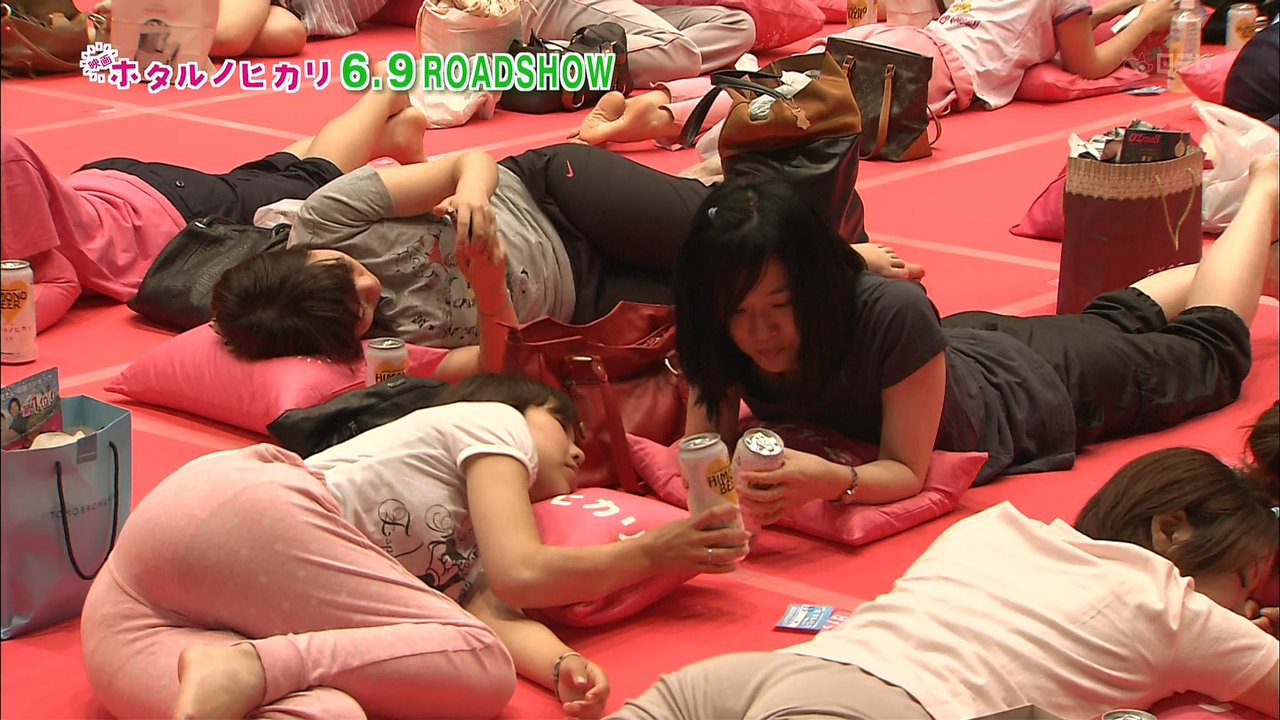 画像】避難所がエロすぎると話題に、急げ！！ : 5chえちえち