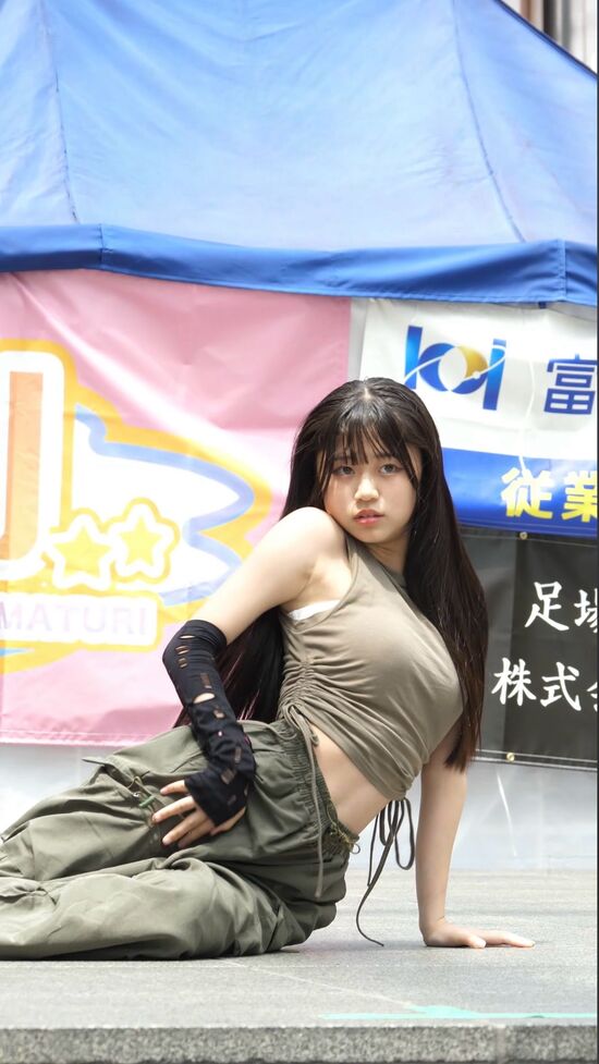 ezgif-5eecca802bb4be87