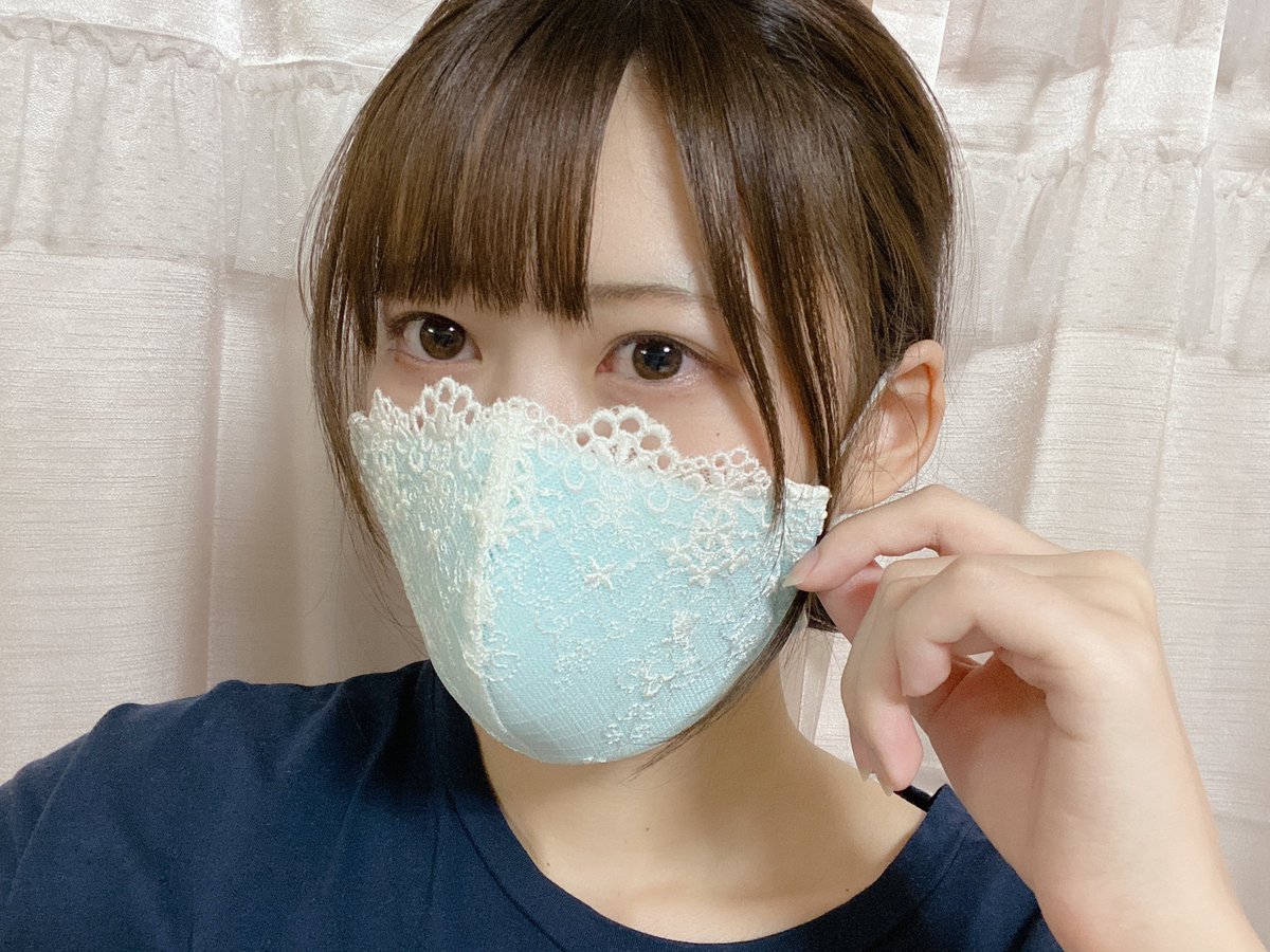 【朗報】女子のマスク、常用しすぎてセクシーなランジェリー化してしまう