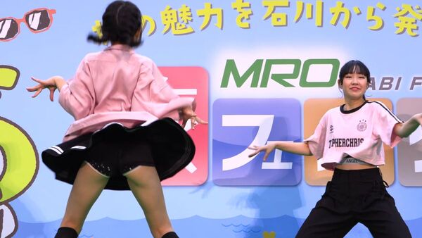 ezgif-52d95c0a088a7e4d