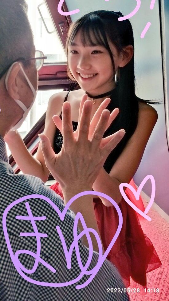 【画像】JSアイドルの握手会、限界突破