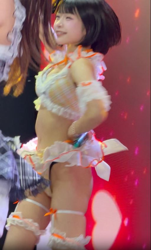 【動画】地下アイドルの衣装、エロすぎる！お前らの想像以上にハレンチ