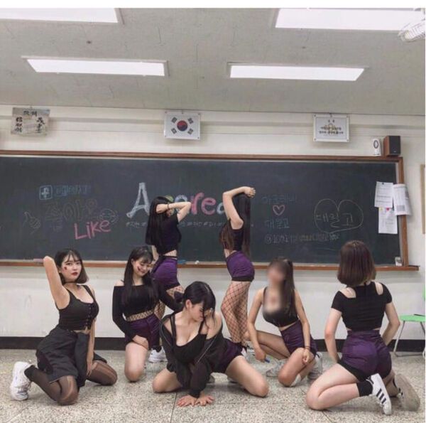 ezgif-5f749549f2c4b784