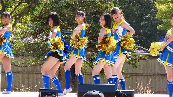 YouTubeってほぼエロサイトだよな　開くといつもチアダンスとかローアングルで撮影した街撮りばっか出てくるじゃん