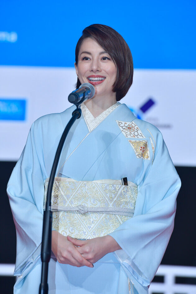 米倉涼子 高校で死にたいくらい辛かった出来事とは 芸能まるわかり速報