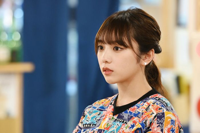 乃木坂46 与田祐希 すげえ 日本沈没 で居酒屋看板娘役の衣装ダサいのにそれでも可愛さは変わらない 乃木坂 46芸能まるわかり速報