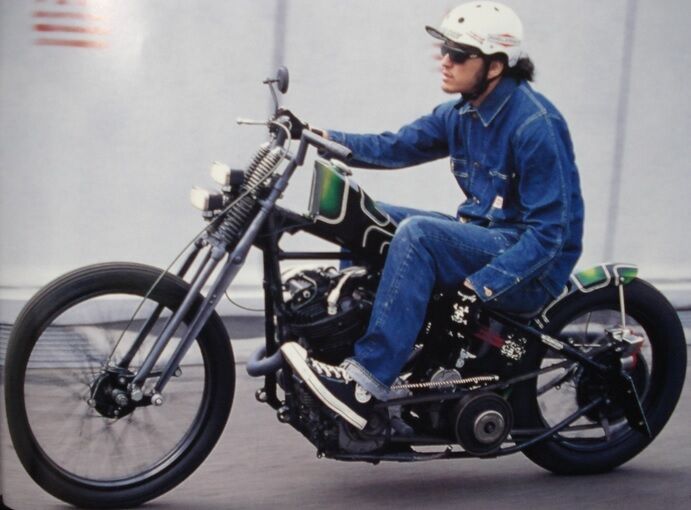 芸能 工藤静香 49歳 真っ黒の大型バイクを披露で驚きの声 ハーレー 渋すぎる 画像 芸能とくダネ