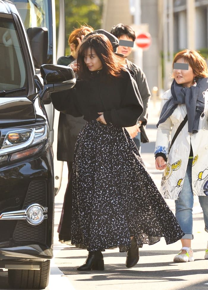 私服姿 広瀬すず 野暮ったいダボダボコーデの裏に コロナ太り 芸能まとめ総合 演歌 歌謡曲から女優 アイドルまで 私服姿 広瀬すず 野暮ったいダボダボコーデの裏に コロナ太り 芸能まとめ総合 演歌 歌謡曲から女優 アイドルまで
