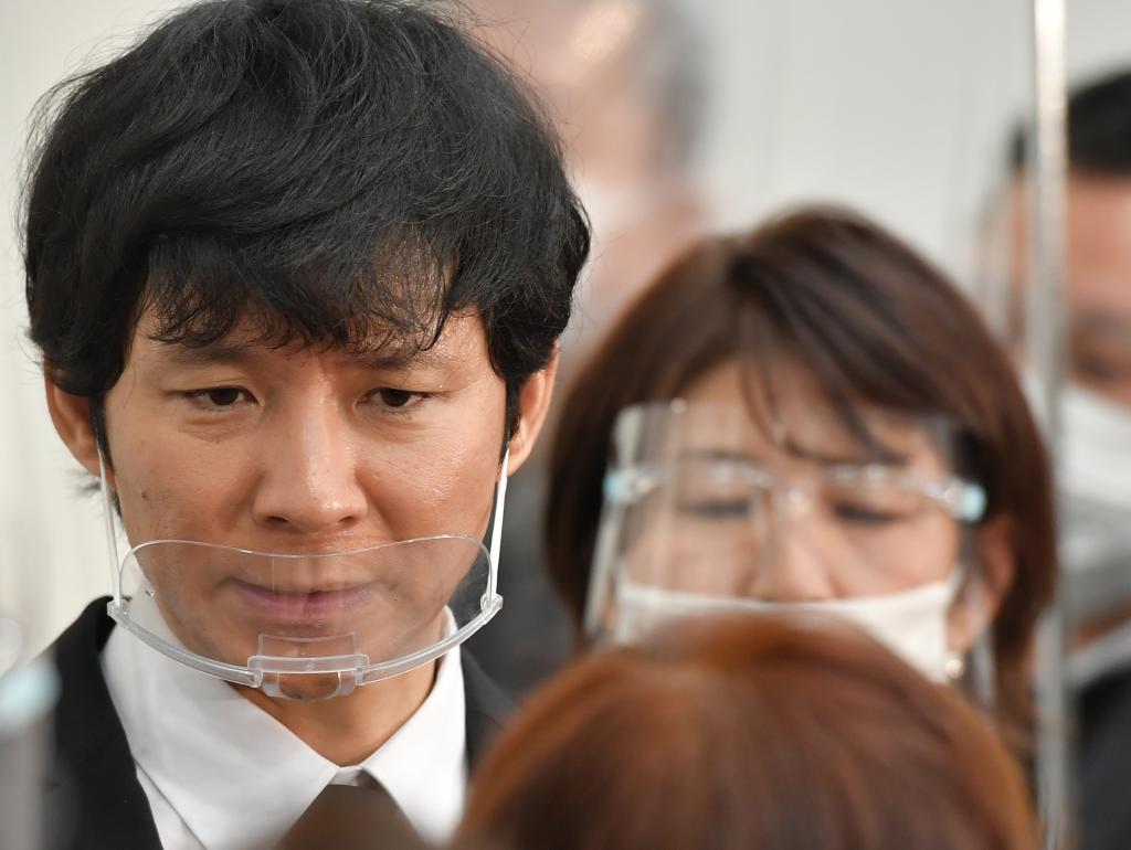 謝罪 渡部建の謝罪会見が記者の質問がまるでいじめみたいと批判殺到 気になる芸能ニュース 謝罪 渡部建の謝罪会見が記者の質問がまるでいじめみたいと批判殺到 気になる芸能ニュース